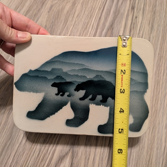 Signed Ceramic Hanging Tile Bears Hand Painted Mountains David Suzanne Enna Cubs - Picture 5 of 6